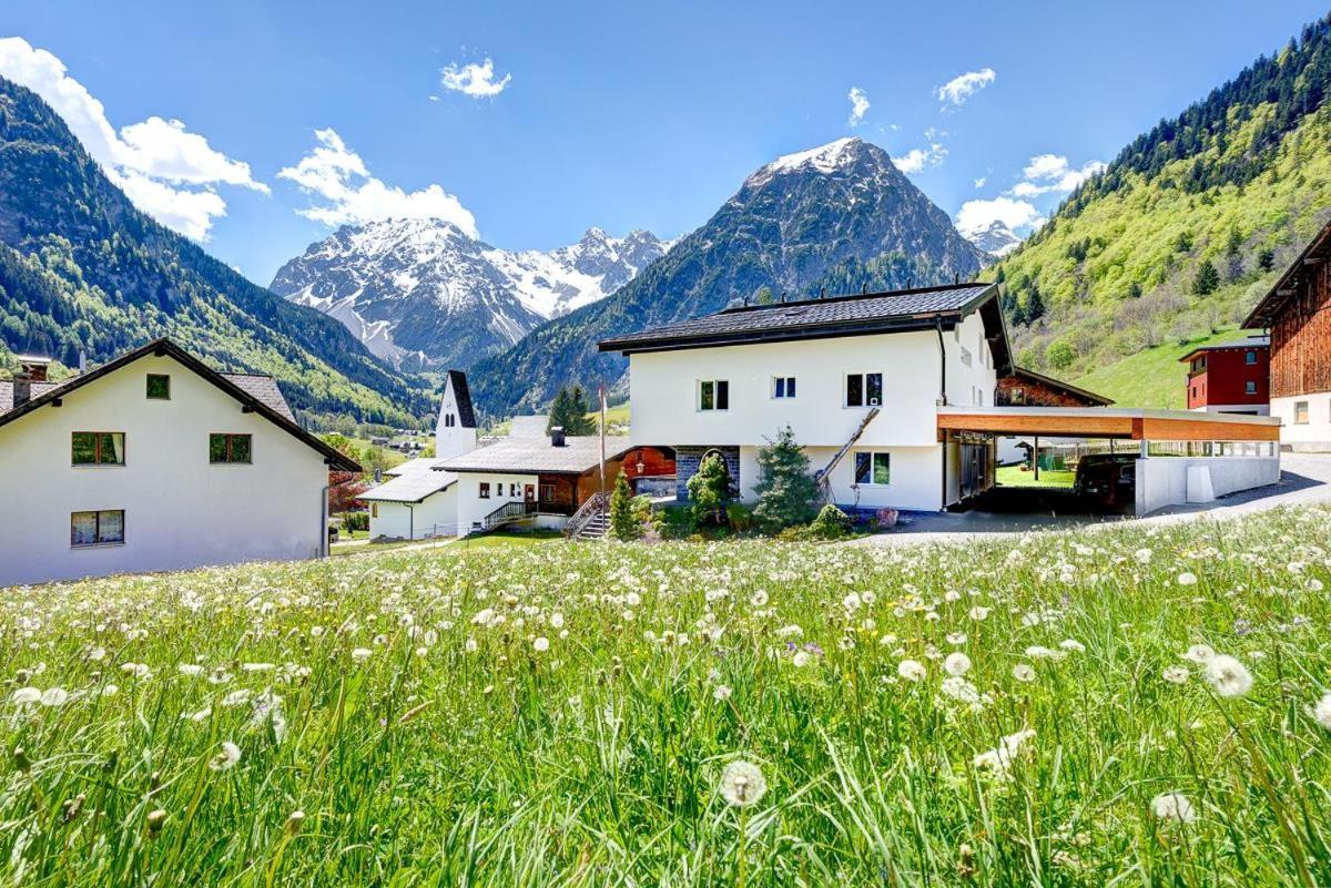 Haus Tuklar Hotel Brand  Exterior photo