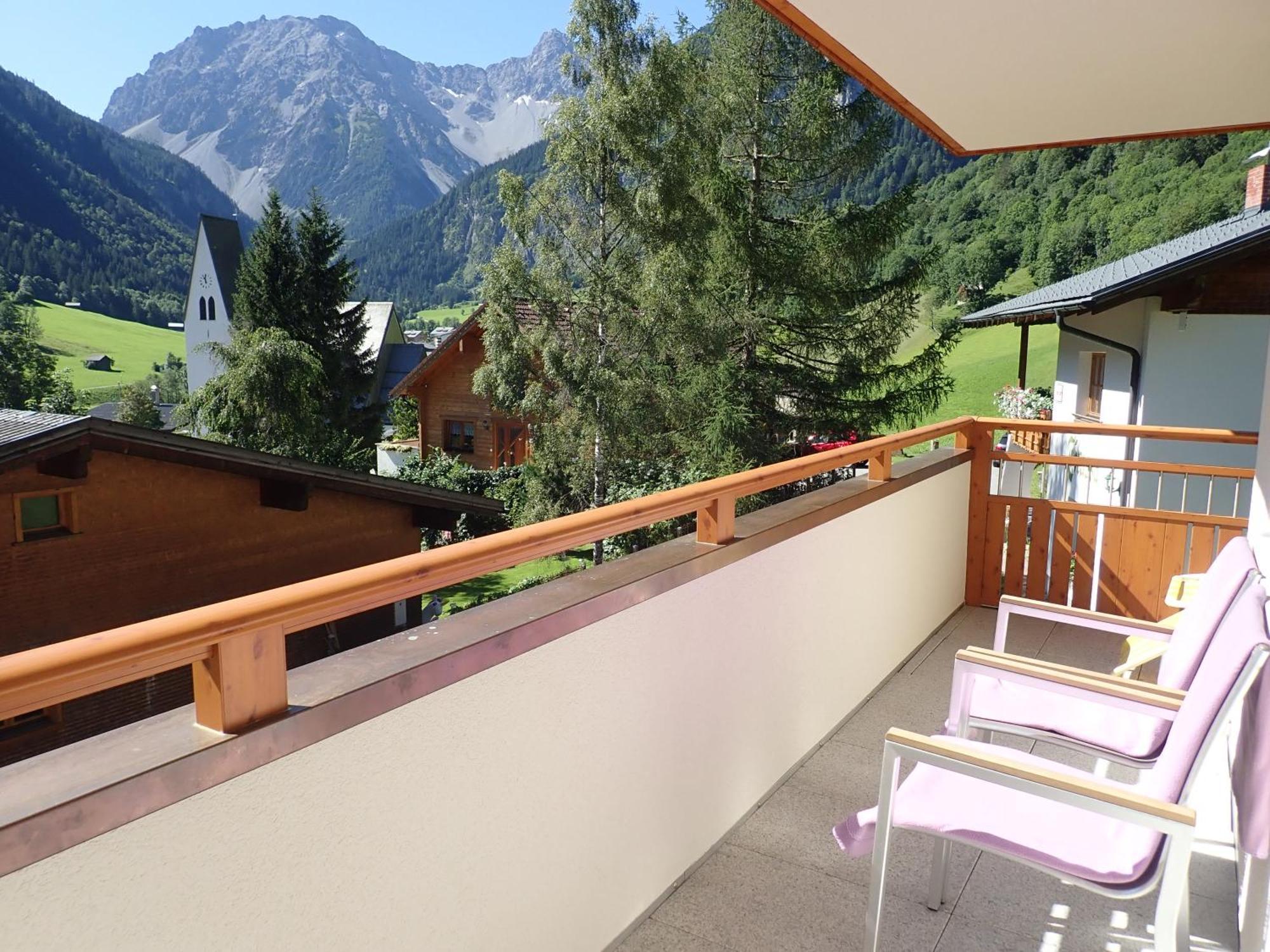 Haus Tuklar Hotel Brand  Exterior photo