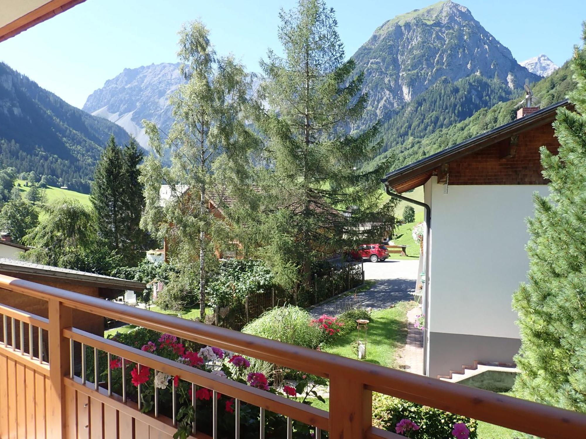 Haus Tuklar Hotel Brand  Exterior photo